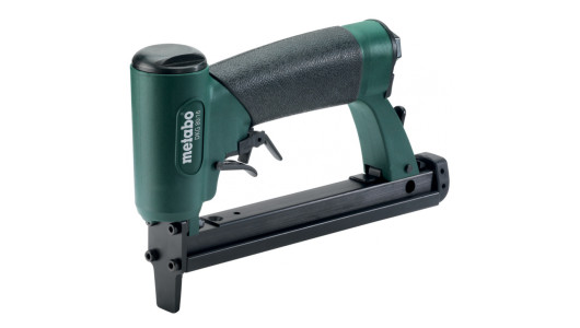 Такер пневматичен METABO DKG 80/16 скоби 4-16x12.8mm image