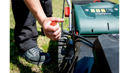 RM 36-18 LTX BL 46 Cordless Lawn Mower image