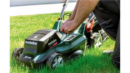 Косачка акум. 36cm 45L METABO RM 36-18 LTX BL 36 SOLO image